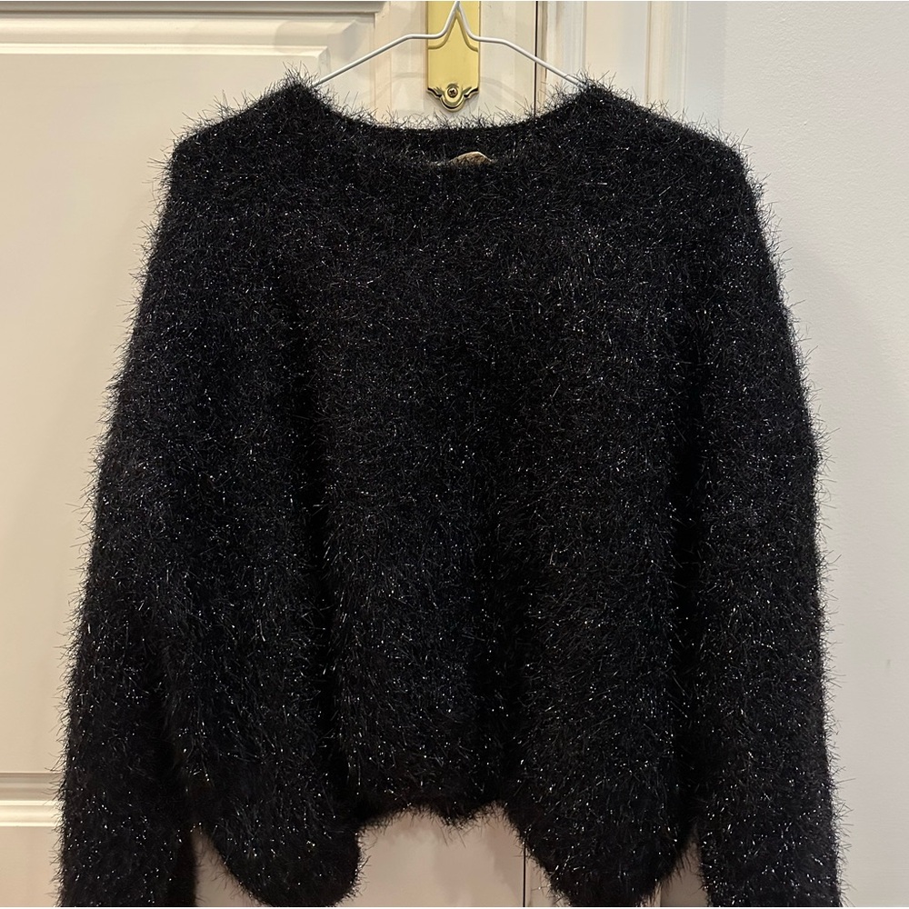 Designer sweater - Picture 1 of 3